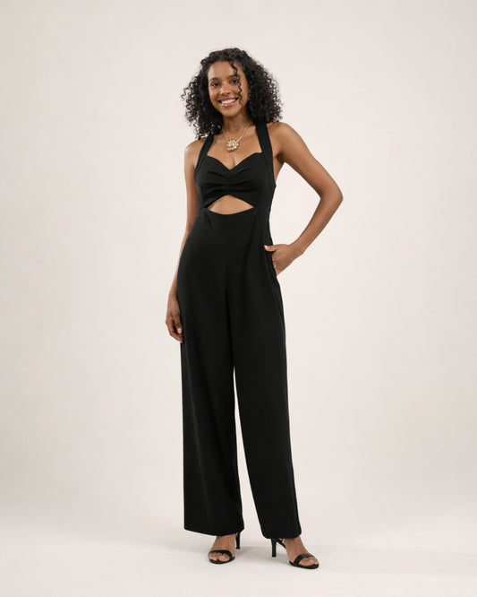 MACACÃO FRENTE ÚNICA DECOTE FRANZIDO PRETO