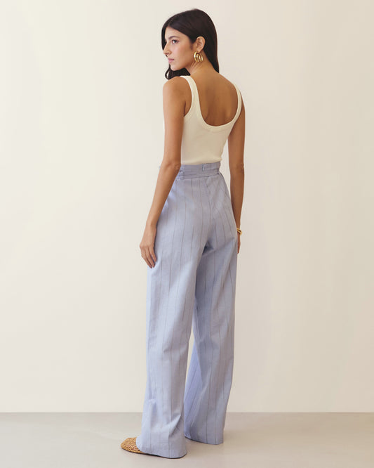 CALÇA COM DETALHE DE AMARRAÇÃO AZUL