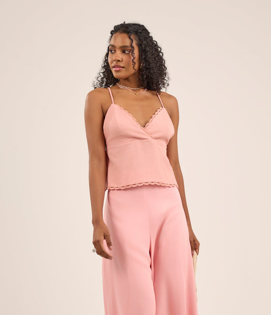 REGATA COM DECOTE TRANSPASSADO ROSA