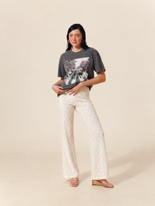 CALÇA FLARE LAISE TEXTURIZADA OFF WHITE