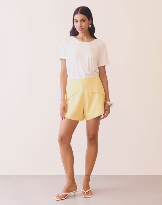 SHORTS BOLSO FALSO E ZíPER FRONTAL INVíSIVEL AMARELO
