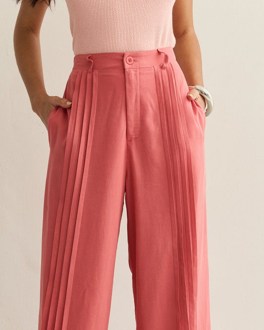 CALÇA COM PREGAS CORAL