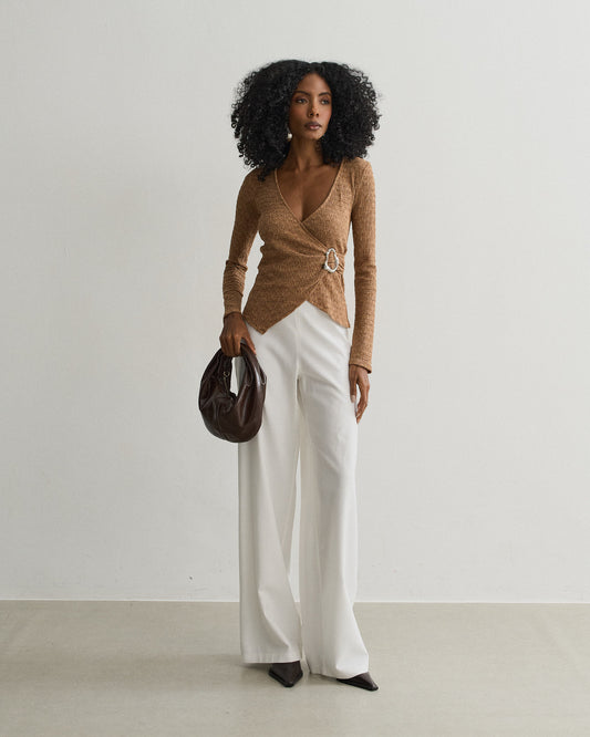 BLUSA COM AVIAMENTO LATERAL MOUSSE (MRROM)