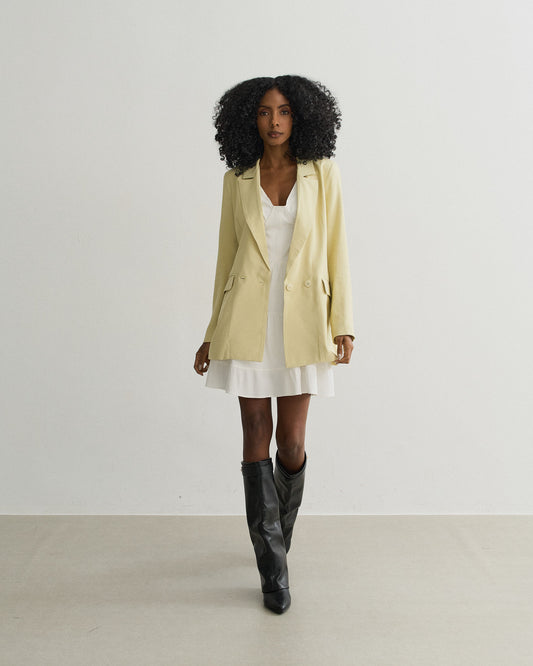 MAX BLAZER ALONGADO AVOCADO (AMARELO CLARO)