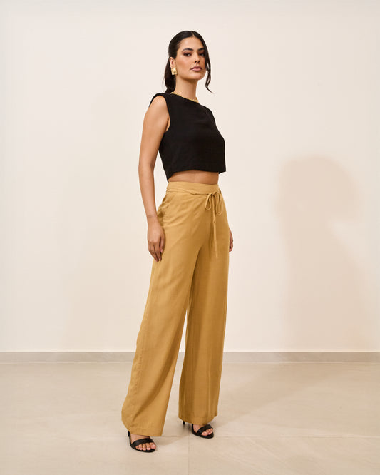 Blusa Cropped Alfaiataria com Ombreira PRETO