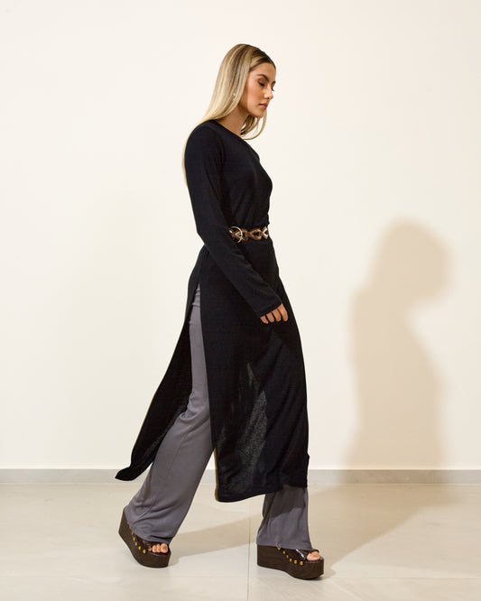 Blusa Longa com Fenda Lateral PRETA