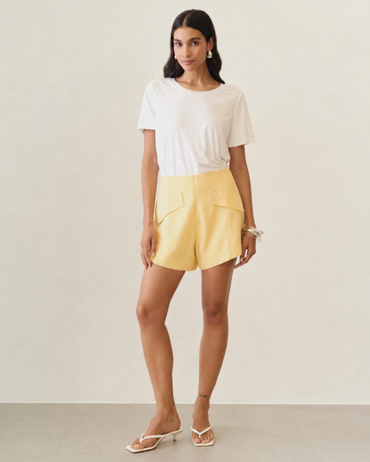 SHORTS BOLSO FALSO E ZíPER FRONTAL INVíSIVEL AMARELO