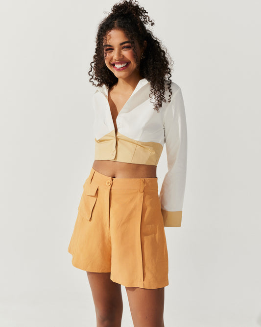 Shorts com Bolso 3D BEGE