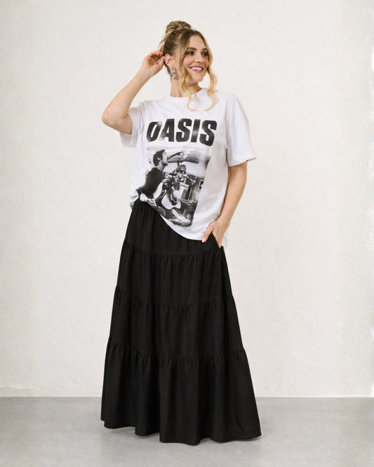 SAIA LONGA MARIAS PRETO