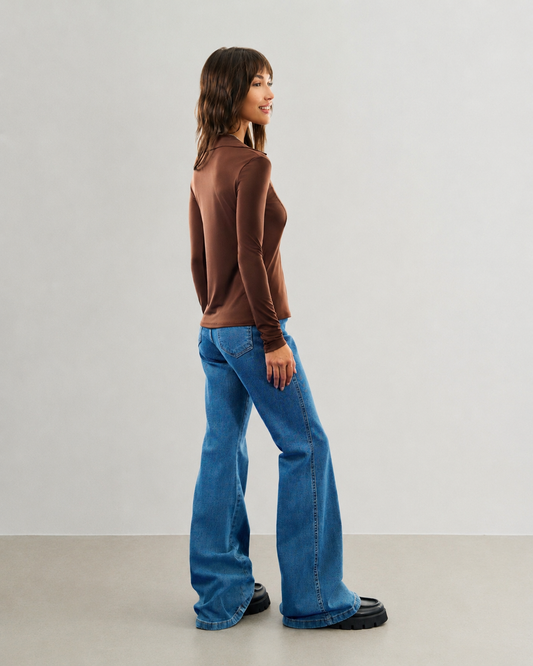 BLUSA DE MALHA COM DETALHE FRANZIDO TOBACCO ( MARROM ESCURO)
