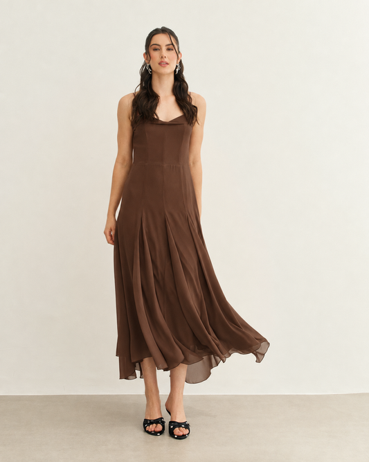 VESTIDO MIDI RECORTES COM DETALHE COSTAS MARROM