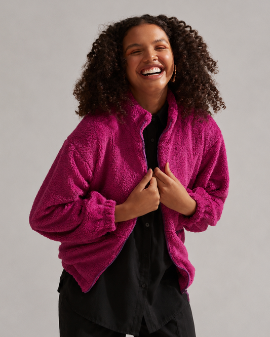 CASACO TEDDY ZÍPER FUCSIA