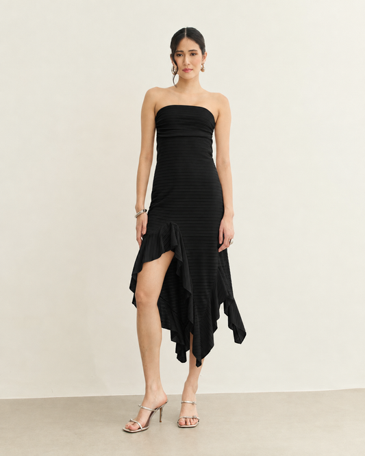 VESTIDO MIDI SEM ALÇAS BABADO ASSIMÉTRICO PRETO