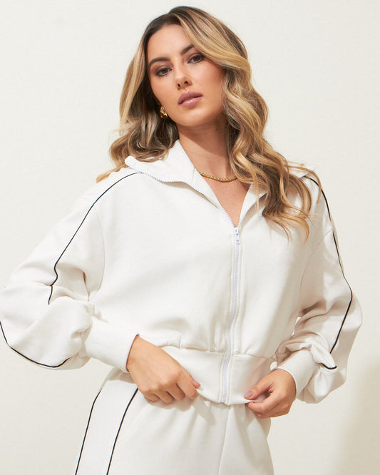 JAQUETA MOLETOM COM DETALHE VIVO OFF WHITE