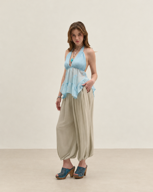 BLUSA FRENTE ÚNICA BORDADA AZUL