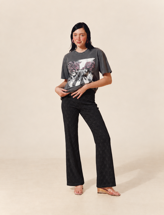 CALÇA FLARE LAISE TEXTURIZADA PRETO