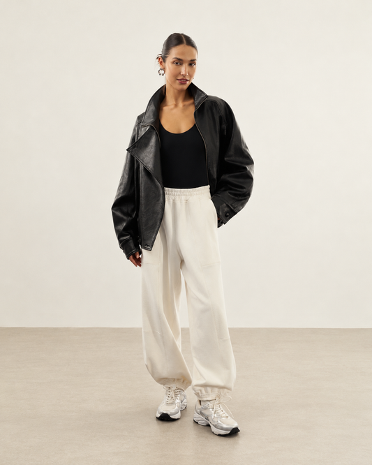 CALÇA DE MOLETOM COM RECORTES OFF WHITE