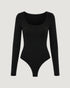 BODY COM DECOTE ARREDONDADO PRETO