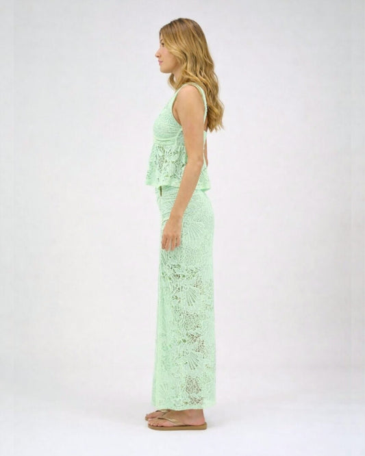 SAIA DE RENDA COM DETALHE CINTURA VERDE