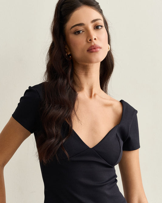 BLUSA DECOTE PRINCESA PRETO