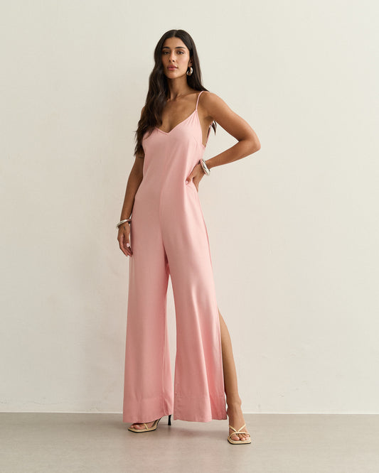 MACACÃO COM FENDAS LATERAIS ROSA