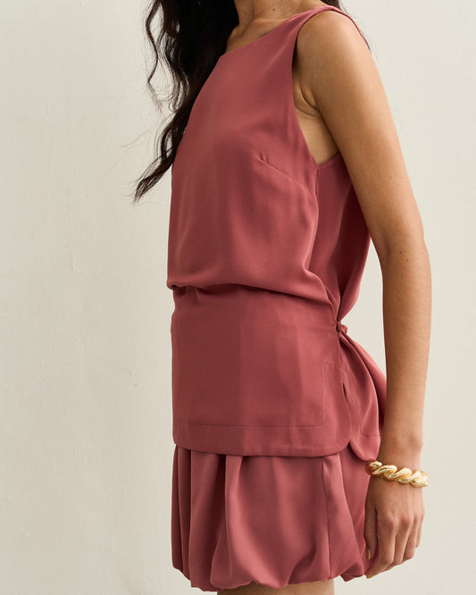 REGATA COM AMARRAÇÃO ROSA