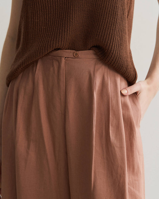 CALÇA PANTALONA COM PREGAS E CÓS FINO MOUSSE (MARROM CLARO)