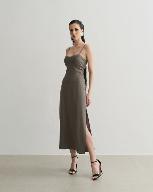 VESTIDO BUSTO ESTRUTURADO COM FENDA LATERAL ASFALTO (CINZA)
