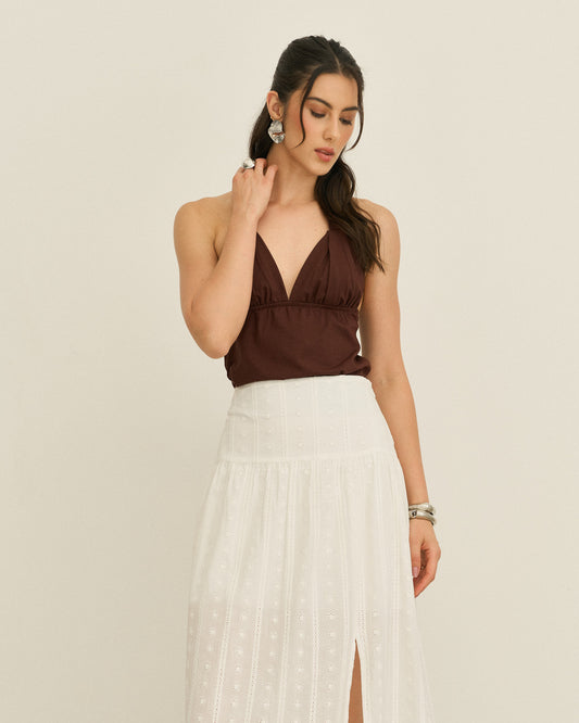BLUSA MALHA FRENTE ÚNICA DECOTE V POUDRE DE CACAO (MARROM)