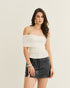 BLUSA TRICOT DECOTE ASSIMÉTRICO OFF WHITE