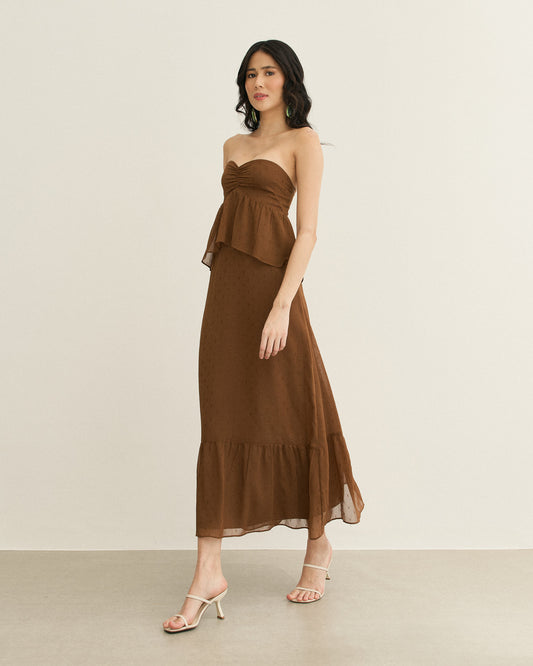 VESTIDO SEM ALÇA COM BABADOS MARROM