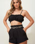 Shorts com Pregas Milena Verde PRETO