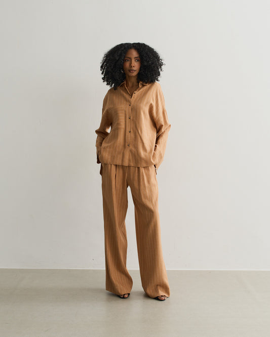 CAMISA COM BOLSO FUNDO CRAFT LISTRA OFF
