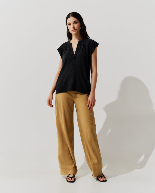 Blusa Estilo Regata PRETO